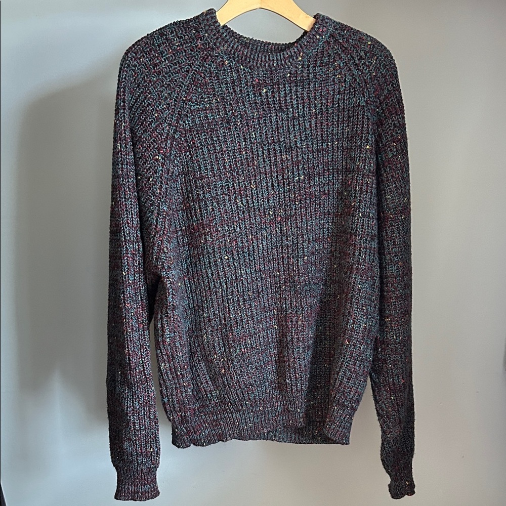Oakton - Men's Classic Knit Crewneck Sweater Multicolor, Vintage. Red/green/tan
